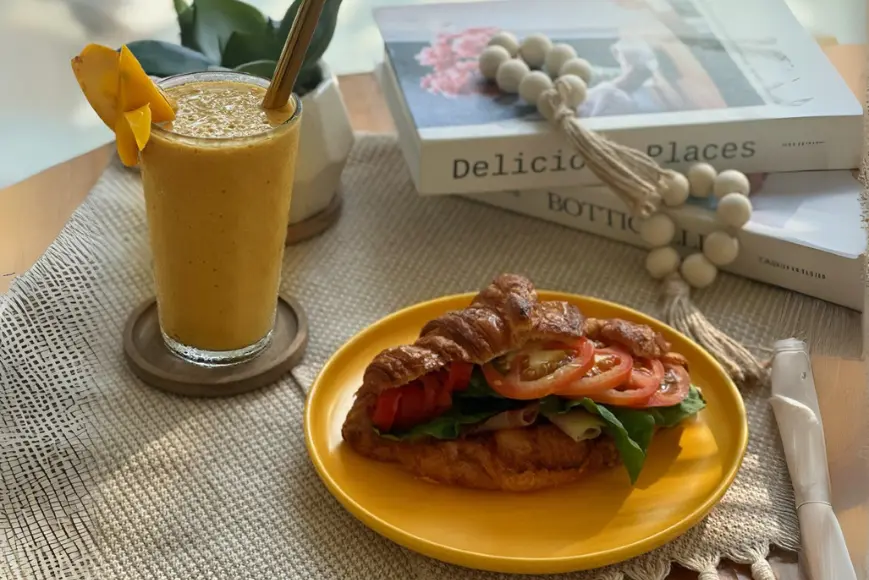 Aplaya Beach Bar and Italian 
Food - 10%